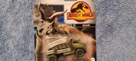 Hot Wheels Character Cars Scale Jurassic World Triceratops New On Card Picclick Au