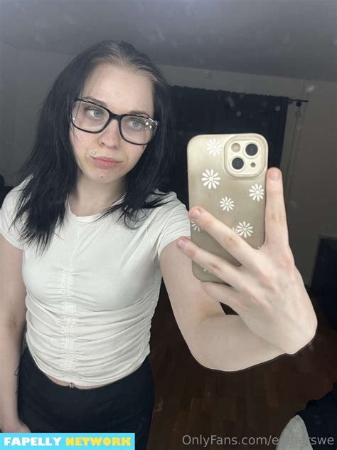 Estherswe Nude Fapelly