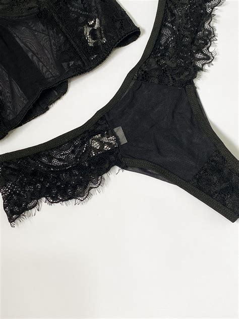 Conjunto De Lingerie Eliza Em Renda Chantilly Tule S Bojo C Aro Calcinha Em Renda E Tule A