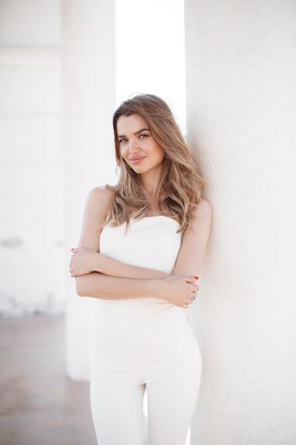 Page Images de Belle Blonde Sexy Téléchargement gratuit sur Freepik