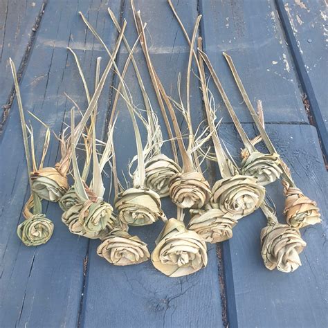 handmade flax weaving flowers harakeke putiputi maori flax weaving