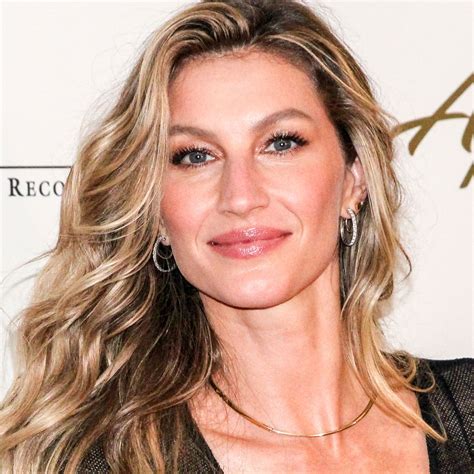 Pregnant Gisele Bündchen Wears See Through Coverup Over Her Bikini For Romantic Vacation With