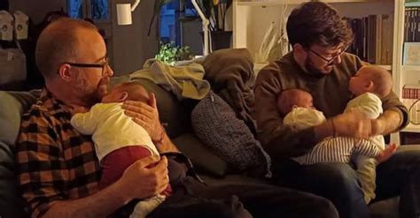 Casal gay realiza sonho de serem pais e adotam trigêmeos