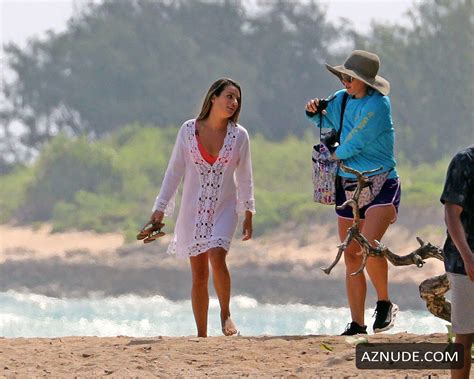 Lea Michele Wears Hot Pink Bikini On Set While Filming In Hawaii AZNude