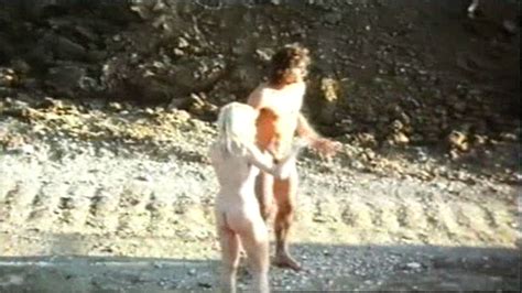 Naked Britt Corvin In Liebesmarkt