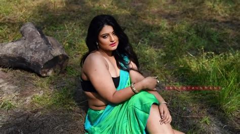 Torrid Bengali Milf Showcase Into Her Saree Saree Paramour Amurz