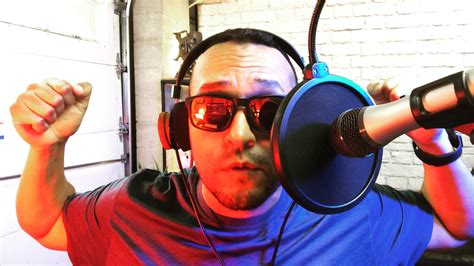 How Demystifying Gay Porn Host I Que Grande Opens Up His Porn Star Guests