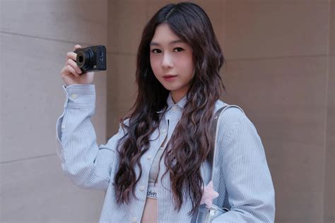 Hai hot girl sinh năm nổi tiếng nhờ hát nhép giờ ra sao Báo Dân trí