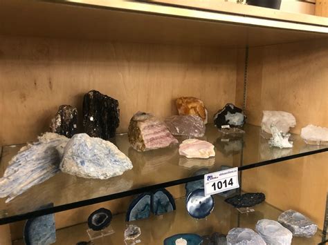 Shelf Lot Of Misc Lapidary Rocks And Stones
