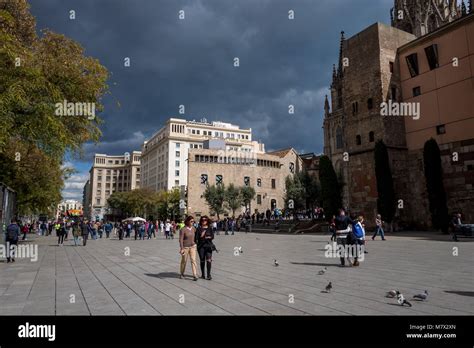 Placa Nova In Barcelona Stock Photo Alamy