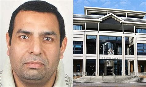 Uber Driver Asked Female Passenger To Perform Sex Acts On Him Daily Mail Online