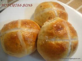 Sweet N Savoury Hot Cross Buns Savoury Baking Hot Cross Buns Traditional Easter Recipes