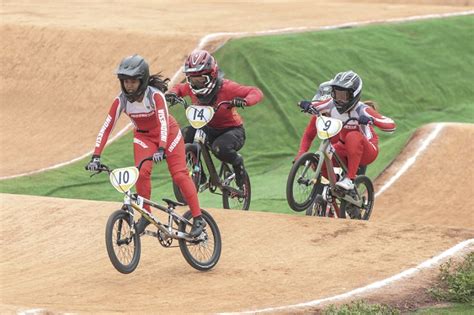 Atlet Sepeda BMX Putri Indonesia Raih Medali Emas Di Asian Games 2022