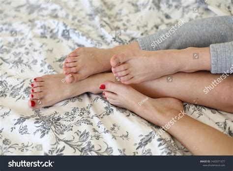 Lesbian Love Concept Detail Female Feet Foto Stock 1420371377 Shutterstock