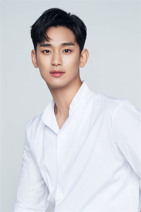 Kim Soo Hyun Biography Net Worth Age Height Siblings Awards Wife