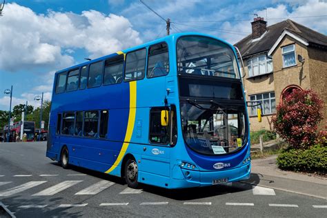 Metrobus Bj Ujo Volvo B Tl Wright Eclipse Gemini Flickr