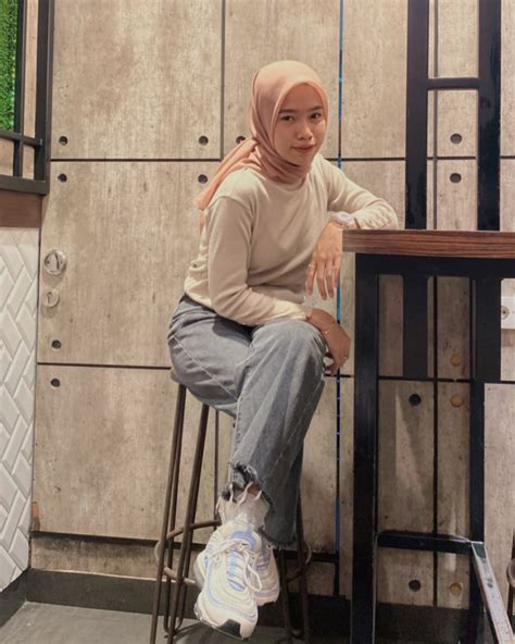 agna vannesa seleranya yg manis sedangkan  manis  awal tok