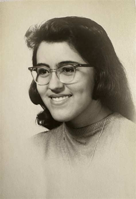 Funeraria del Angel Evergreen East: Funeral and Memorial Services 5