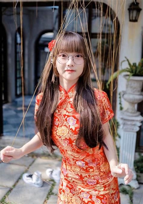 Ng M Em Hot Girl C C H T