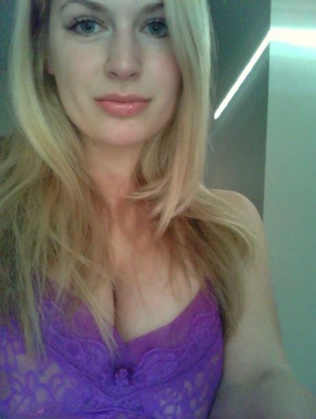 Photos Nues Et Images Porno De Selfie Blonde PornPics