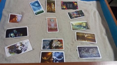 Песочная терапия и метафорические карты. Интегративное упражнение - YouTube