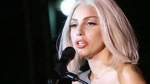 Lady Gaga Shock Sono Stata Violentata Ora Soffro Di Una Malattia