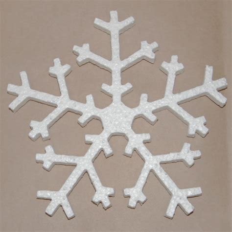Снежинка из пенопласта | Снежинки, Пенопласт, Декор
