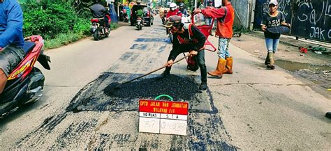 Titik Ruas Jalan Di Kabupaten Tangerang Di Perbaiki Guna Kenyamanan