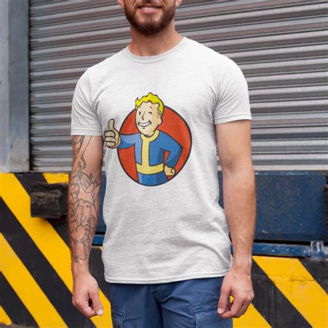 Футболка Волт-Бой (Vault Boy). Одежда для геймеров в стиле Фаллаута ...
