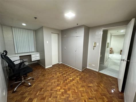 For Sale Galleria De Binondo, San Nicolas 4 Bedrooms, Bi-level 4 Toilet ...