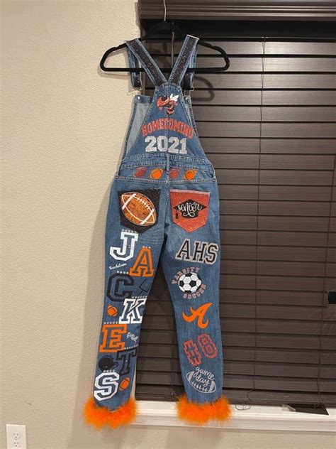 Best Senior Overalls Ideas That Are Diy Masterpieces Senior Painted