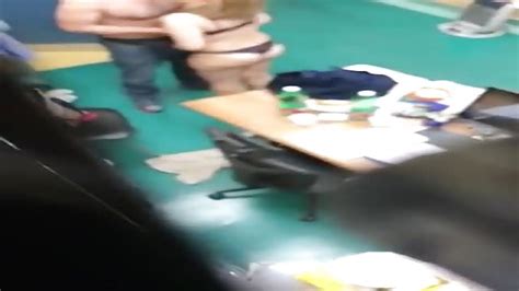 Une Cam Ra Cach E Au Bureau Porn