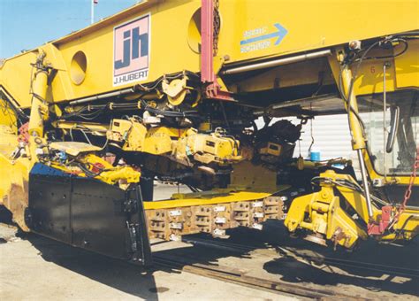 Plasser And Theurer Technology Bettungsreinigung Excavating The