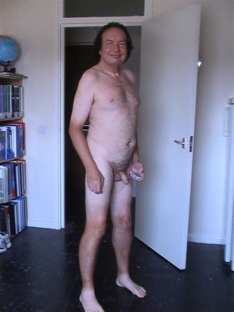 Naked 003 17 Pics XHamster