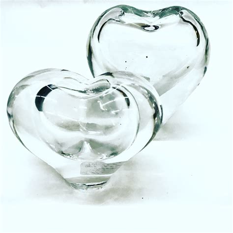 Elegant Heart Shaped Crystal Bud Vase