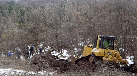 Пробиха 400-метров временен път за село Безводно - 24rodopi.com