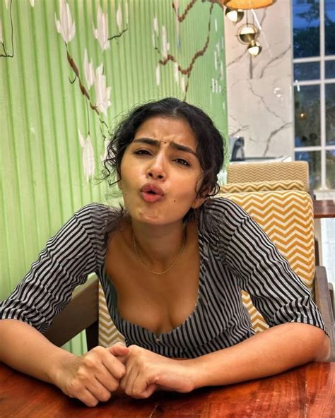 Anupama Cleavage Fantasy Edit Anupama Parameswaran Actress Pics Actress Hot Photoshoot