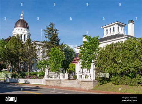 Governor mansion hi-res stock photography and images - Alamy