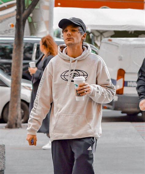 Louis Tomlinson Hipster Graphic Sweatshirt Sweatshirts Sweaters