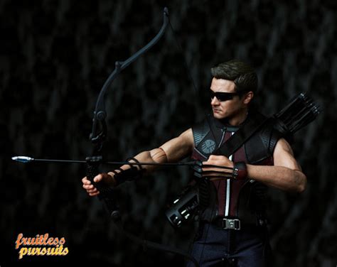 Fruitless Pursuits Review Hot Toys Hawkeye The Avengers