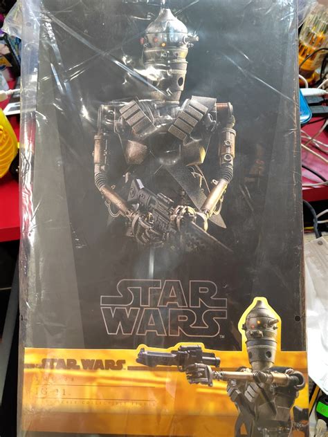 Hot Toys TMS008 Star Wars The Mandalorian IG 11 1 6 Action Figure NEW Hobbies Toys Toys