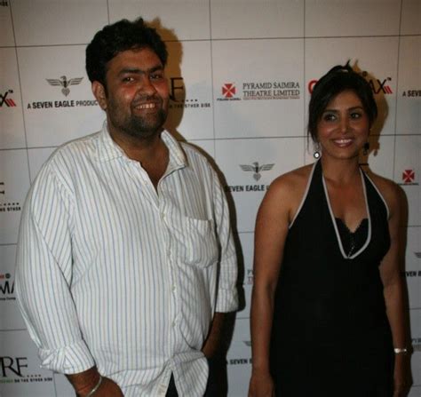 South Indian Actress Bollywood Hot Actress Sonali Kulkarni Sexy Pics