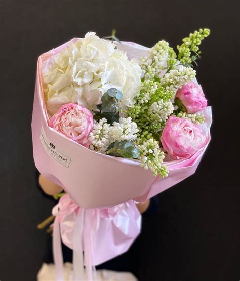 Букет из пионов сирени гортензии Казань | Flower fashion, Florist, Flowers