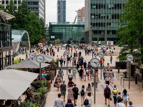 Why the canary wharf station architecture contains a hidden room 6