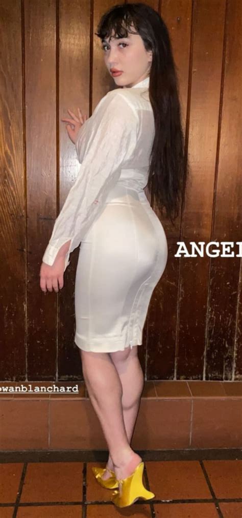 Celeb Rowan Blanchard Nude Photo 26 The Fappening Leaked Photos