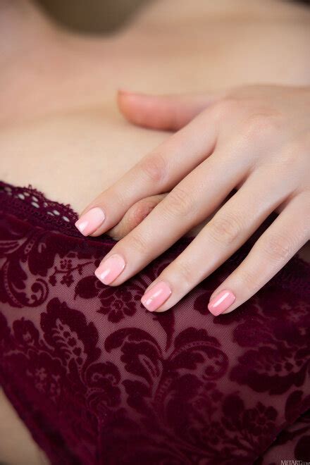 Kira Rami Photo Pack MetArt Velvet Paisley Kira Rami High Porn Pic