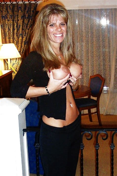 Swinging Tits A Porn Pic