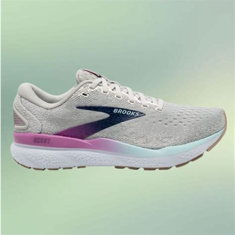 The 12 Best Shoes To Have If You Have Bunions | HuffPost Life