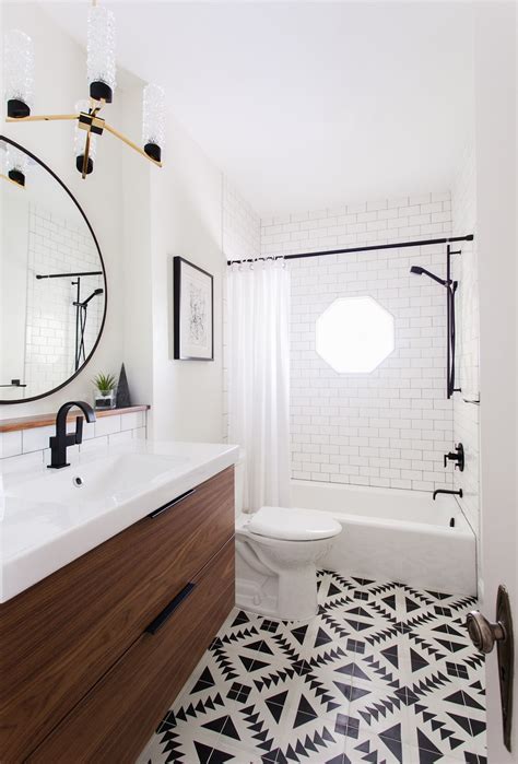 19 Attic Bathroom Ideas We Want to Copy