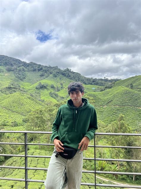 Escort Gay Gigol A Torino Su Rosso Boy